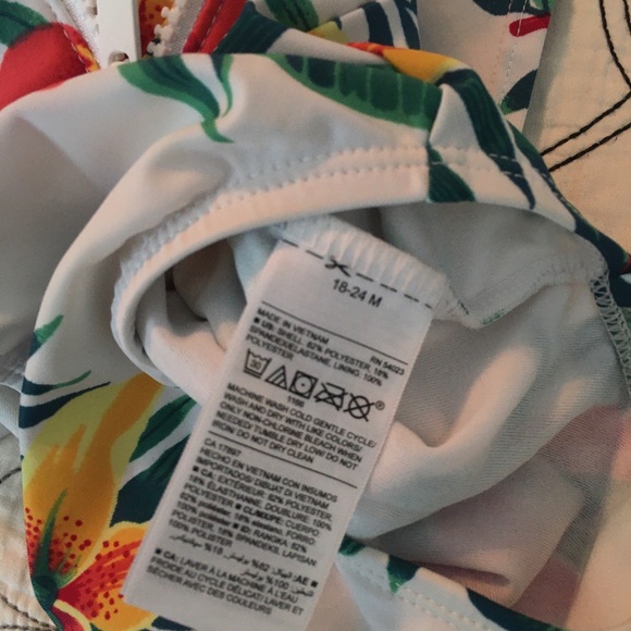Old Navy, Long Sleeve Hawaiian Zip-Up Swimsuit - Picture 5 of 5